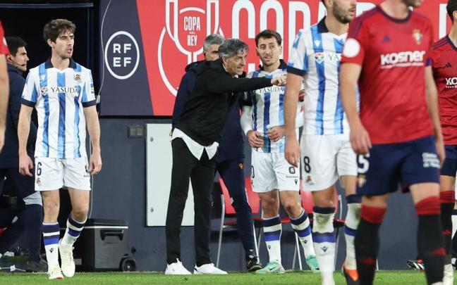 Imanol Alguacil, durante el partido de este miércoles. / UNAI BEROIZ