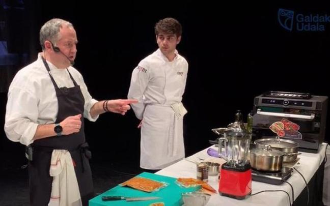 El cocinero José Miguel Olazabalaga en una anterior sesión de masterclass en Torrezabal