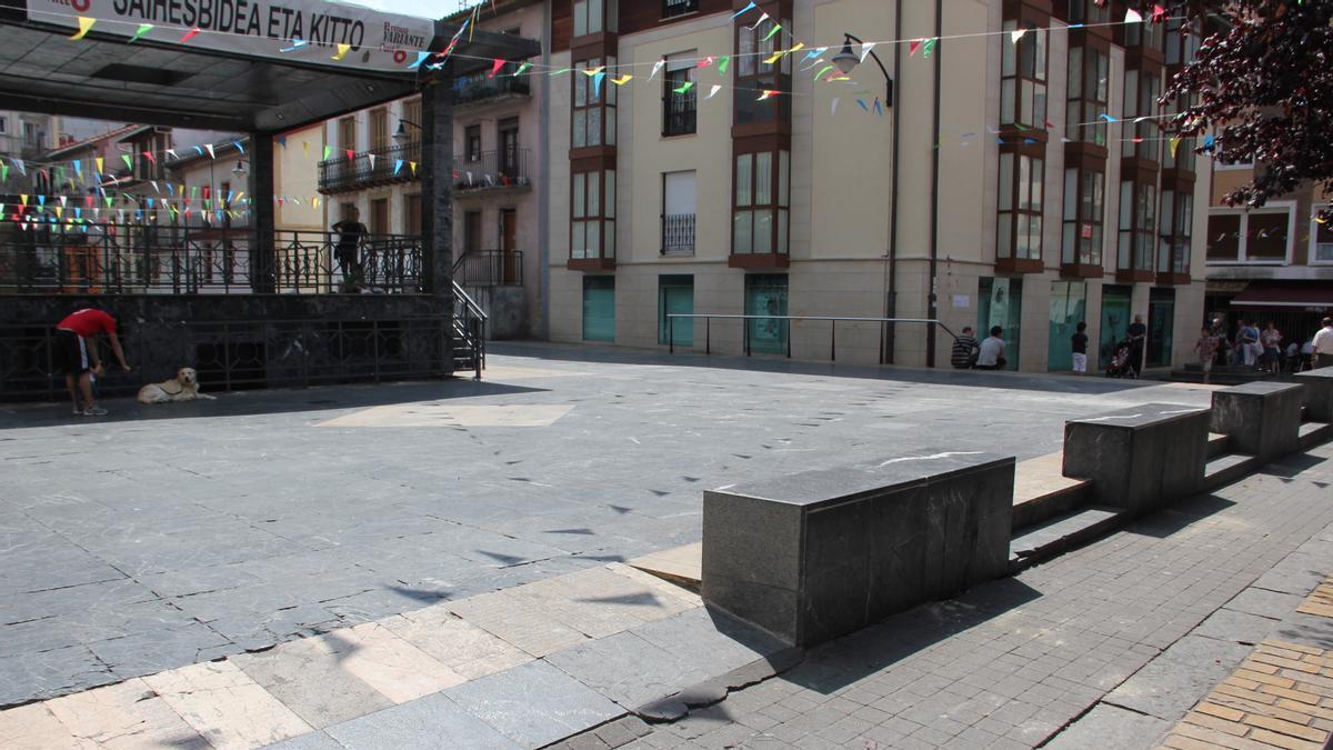 Cine de verano en la plaza Cardenal Orbe