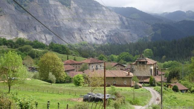 En imágenes | Por el valle de Orozko, una joya de visita obligada En imágenes | Por el valle de Orozko, una joya de visita obligada