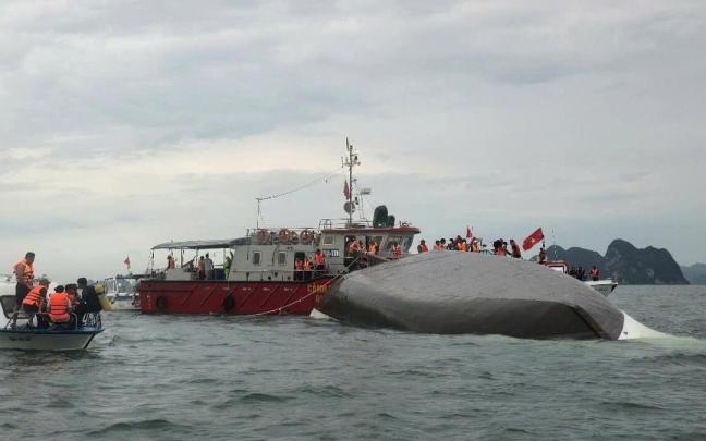 Al menos 34 personas han muerto tras volcar una embarcación en la bahía de Ha Long, en Vietnam