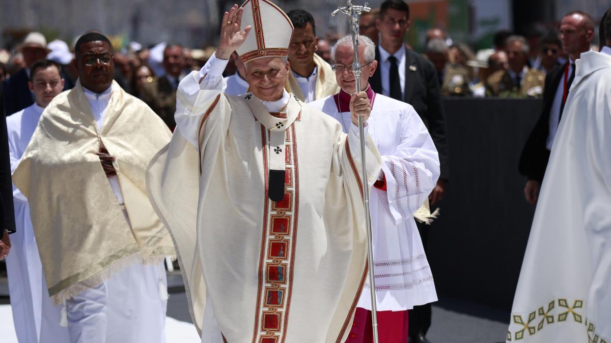El Papa León XIV preside la celebración de la Santa Misa multitudinaria.