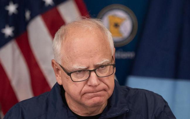 El gobernador de Minnesota, Tim Walz