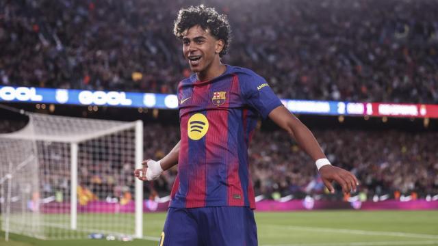 Lamine Yamal celebra su tanto frente al Espanyol.