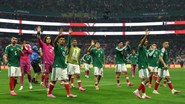 Jugadores de México reaccionan este domingo, al finalizar un partido por los octavos de final del Mundial de la FIFA 2026 entre México e Inglaterra.