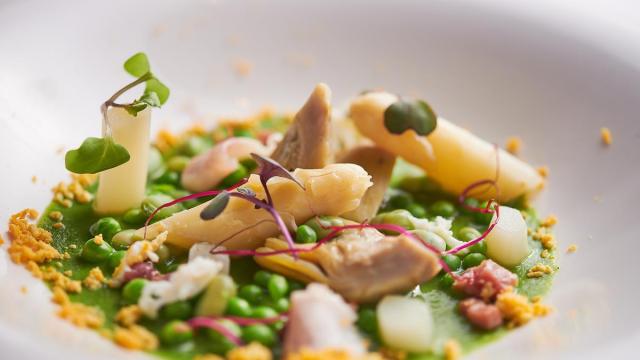 Menestra con productos de la huerta de Tudela, del restaurante Treintaitrés.