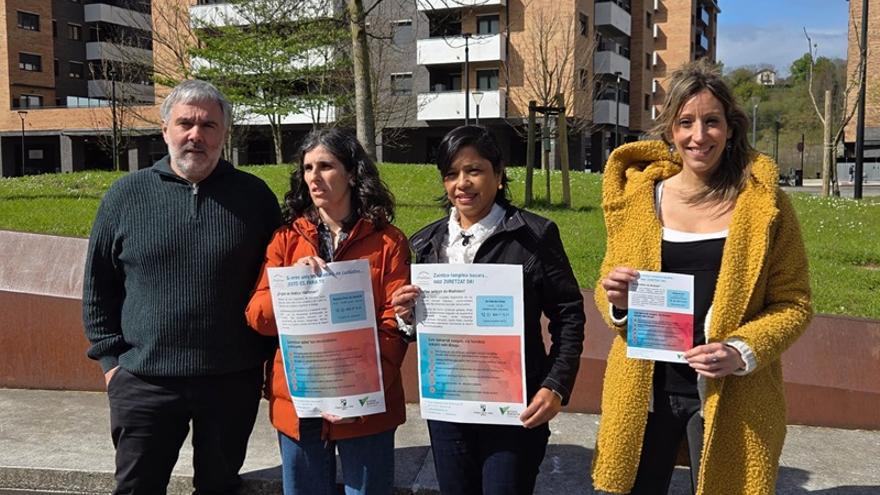 Representantes del Ayuntamiento y de Maitelan