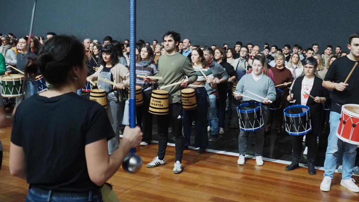 Las compañias Iturri y Vivero encaran la cita con una mezcla de nerviosismo, iusión y expectación ante su debut.