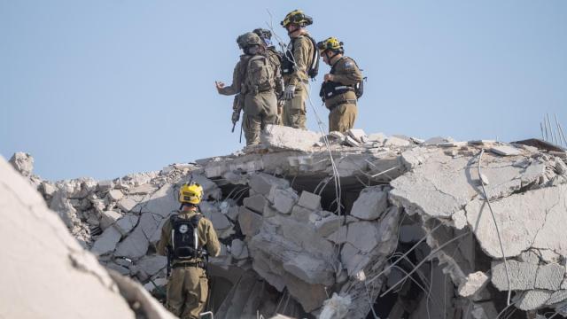 Irán bombardea Israel con un centenar de misiles / EFE Irán bombardea Israel con un centenar de misiles