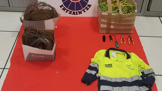 Material incautado por la Ertzaintza. DEPARTAMENTO DE SEGURIDAD