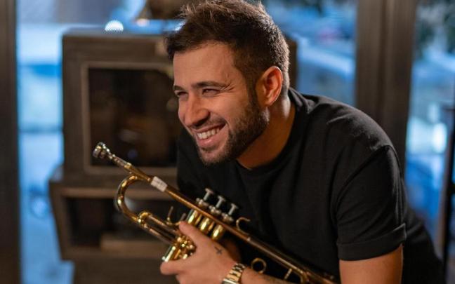 Rubén Simeó es un virtuoso de la música que mostró su dominio de la trompeta desde su más tierna infancia.