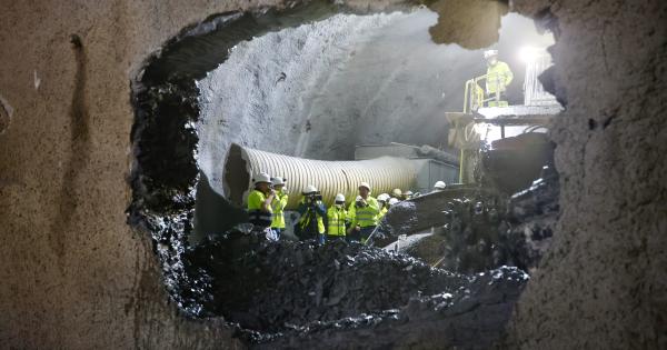 Cale del túnel ferroviario que une Pasai Antxo con Altza. Fotos: Irekia