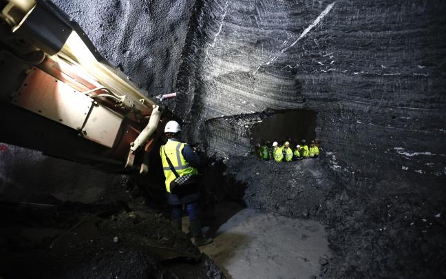 Cale del túnel ferroviario que une Pasai Antxo con Altza. Fotos: Irekia
