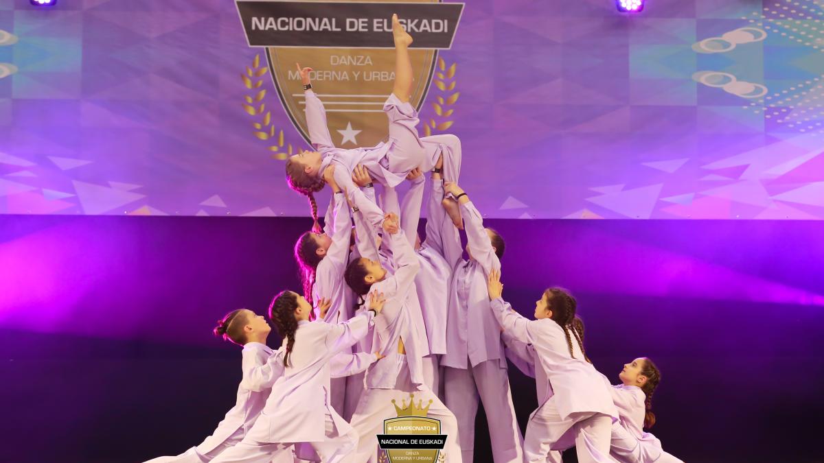 Campeonato de Euskadi de danza moderna y urbana 2023. HIRUDIKA