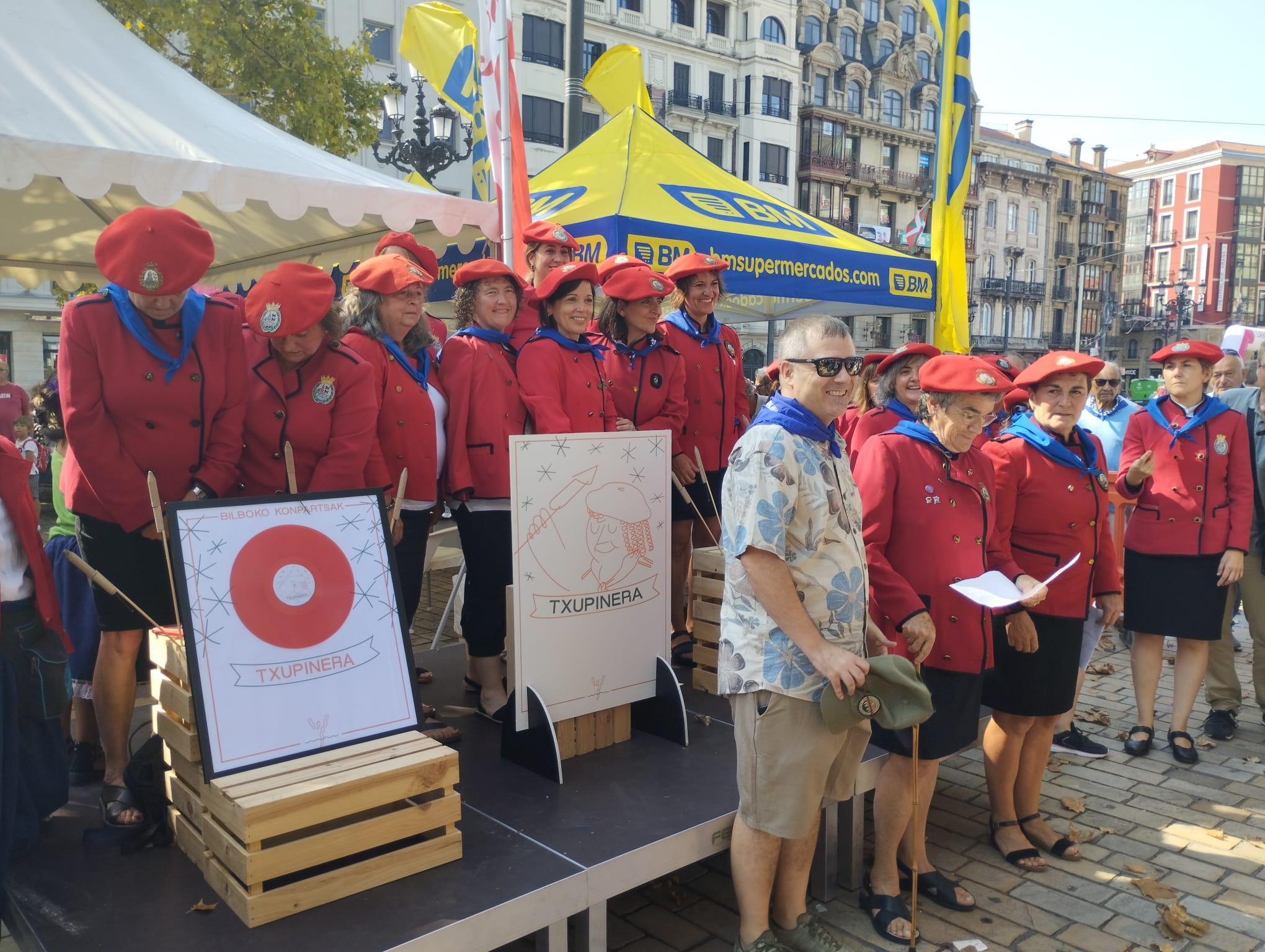 Las txupineras de Bilbao ya tienen canción propia de homenaje a su figura | Onda Vasca