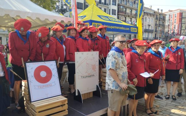 Las txupineras de Bilbao ya tienen canción propia de homenaje a su figura | Onda Vasca