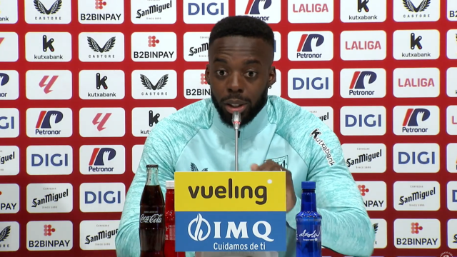 Iñaki Williams durante la comparecencia de prensa en Lezama / Athletic Club