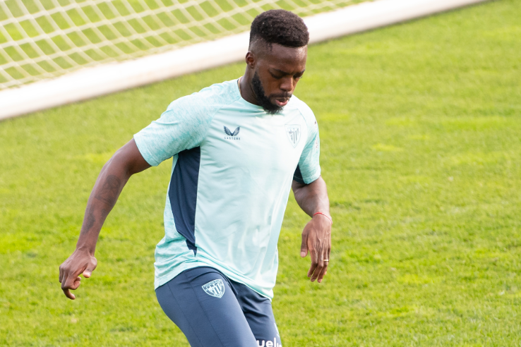 Iñaki Williams se ejercita al margen en Lezama / Athletic Club