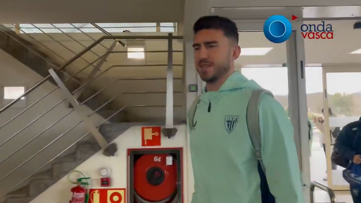 Aymeric Laporte antes de partir a Valencia 