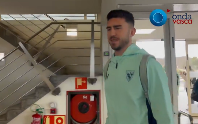 Aymeric Laporte antes de partir a Valencia 