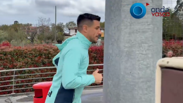 Yuri Berchiche vuelve al grupo / Imanol Vilella