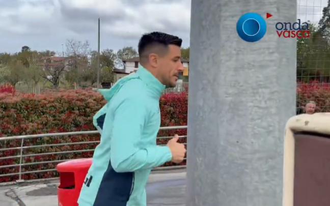 Yuri Berchiche vuelve al grupo / Imanol Vilella