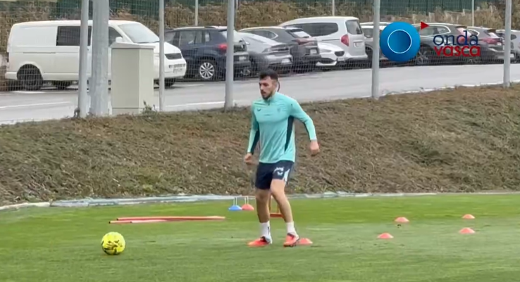 Aitor Paredes ultima su regreso al grupo / Imanol Vilella