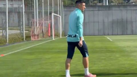 Yuri Berchiche entrena con normalidad / Imanol VIlella
