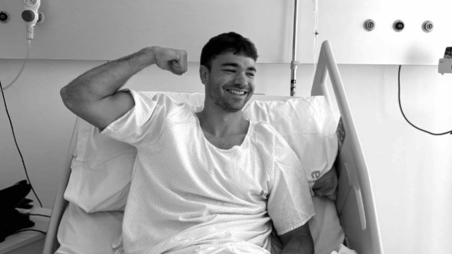 Unai Egiluz, sonriente tras su segunda operación / Unai Egiluz vía ig