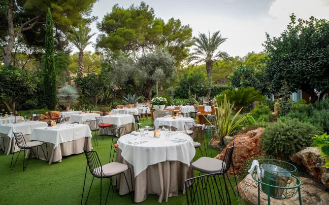 Jardín de Casbah Hotel-Restaurante Formentera Jardín de Casbah Hotel-Restaurante Formentera