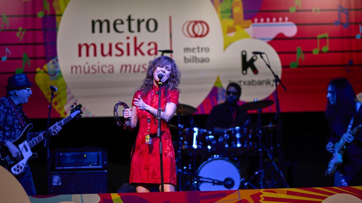 Una de las participantes en el Casting final de Metro Musika | Metro Bilbao