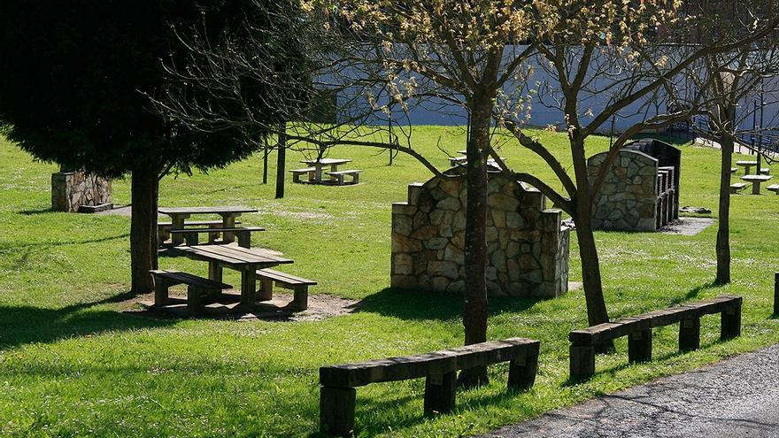 Comienza la temporada de reserva de mesas y barbacoas en el merendero de La Presa