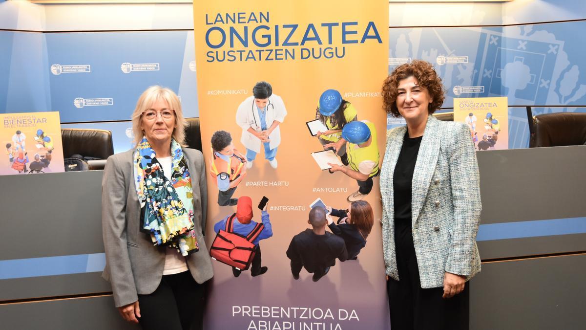 Elena Pérez Barredo y Lourdes Íscar Reina en la presentación de la nueva campaña de Osalan.