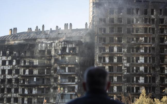 Así ha quedado el edificio incendiado de Valencia