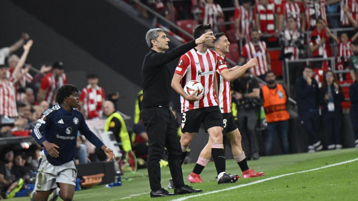 Ernesto Valverde durante el Athletic-Manchester United disputado en San Mamés. Foto: OSKAR GONZALEZ