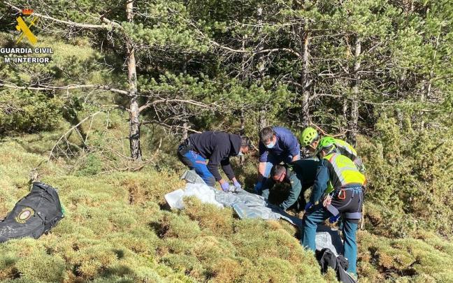 La Guardia Civil investiga si el cadáver hallado este domingo en un entorno boscoso de Peña Oroel, en Jaca (Huesca), puede ser el ciudadano francés Cédric Tauleygne.