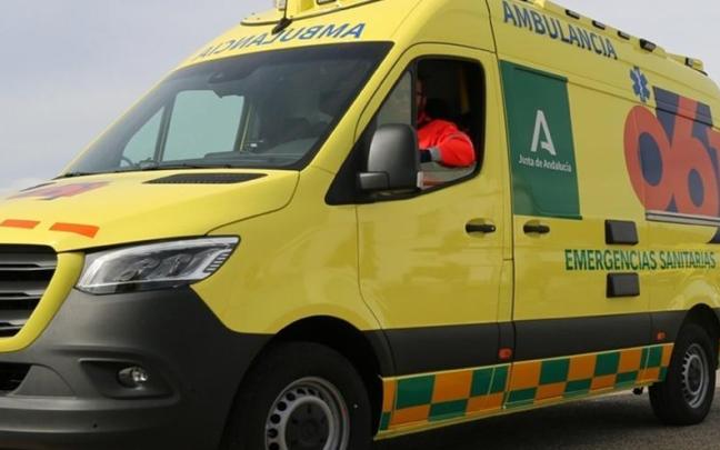 La niña falleció cuando era trasladada al hospital.