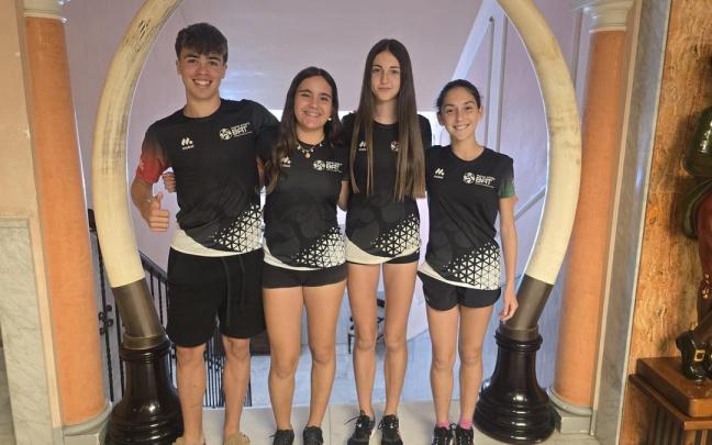 Los jovenes atletas del Super Amara Atletiko Taldea durante el Campeonato de España disputado en Gijón. / N.G. Los jovenes atletas del Super Amara Atletiko Taldea durante el Campeonato de España disputado en Gijón.