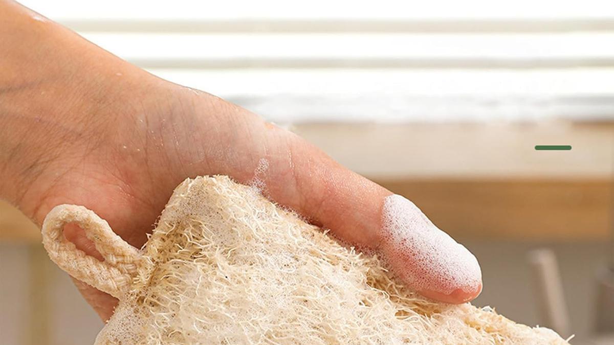 Estropajo de luffa, una opción muy ecológica para fregar.