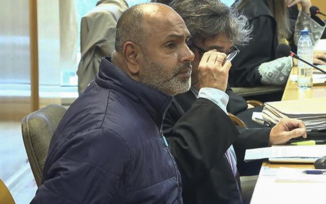 Captura de vídeo de la Audiencia de Madrid, que ha iniciado este martes el juicio a Dilawar Hussain F.C, el autor confeso de la muerte de los tres hermanos.