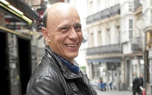 El escritor y periodista Eduardo Rojo.