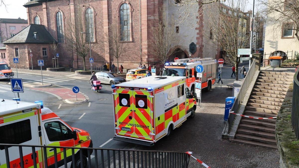 Vehículos de emergencia cerca del parque donde tuvo lugar el ataque