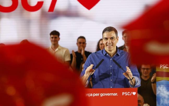 Sánchez interviene durante un acto de campaña del PSC en Sant Boi.