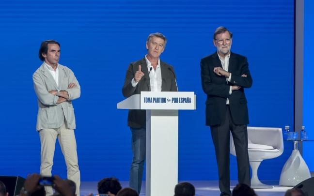 El expresidente del Gobierno, José María Aznar, el presidente del PP, Alberto Núñez Feijóo, y el expresidente del Gobierno, Mariano Rajoy, durante el XXI Congreso Nacional del Partido Popular / EP El expresidente del Gobierno, José María Aznar, el presidente del PP, Alberto Núñez Feijóo, y el expresidente del Gobierno, Mariano Rajoy, durante el XXI Congreso Nacional del Partido Popular