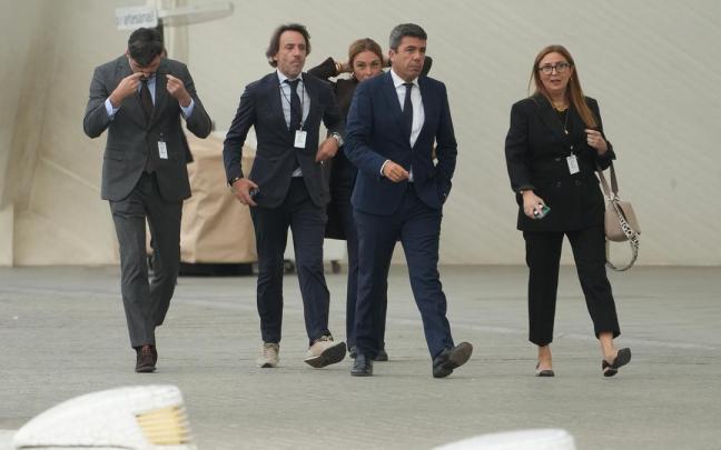 El presidente de la Generalitat valenciana, Carlos Mazón, a su llegada al homenaje a las víctimas de la dana.