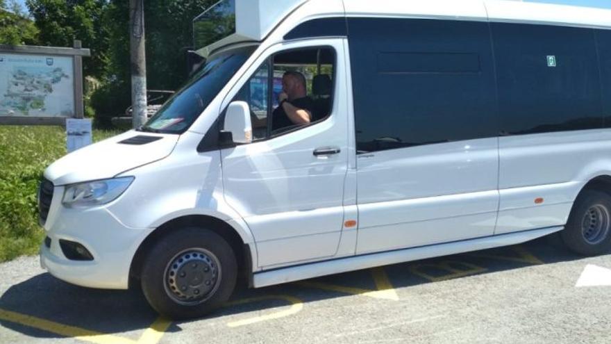 El autobús hará su recorrido desde San Frantzisko, conparada en Erguin y destino en Udala.