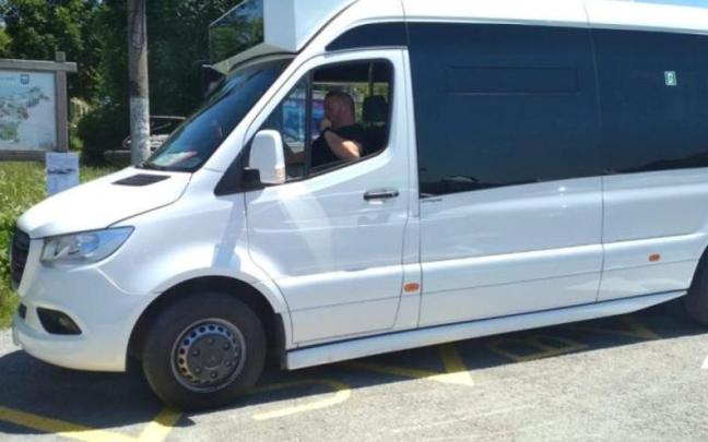 El autobús hará su recorrido desde San Frantzisko, conparada en Erguin y destino en Udala.