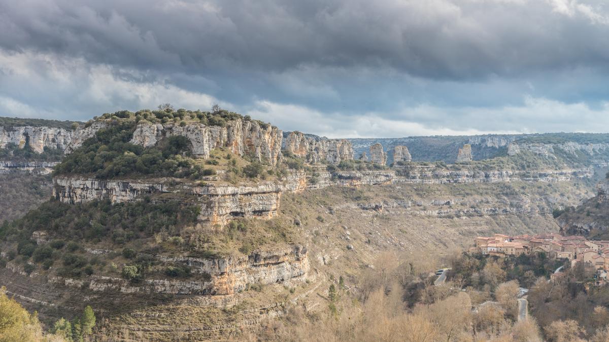 Montañas Orbaneja del Castillo.