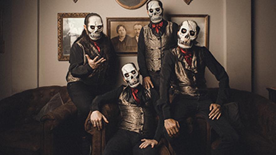 Los Tiki Phantoms llega a Hell Dorado.