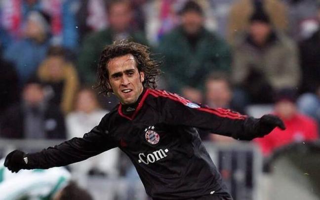 Ali Karimi, durante su etapa como futbolista en el Bayern de Múnich.